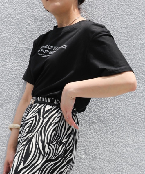 ap retro(アプレトロ)の「ロゴTシャツ【ZOZO限定アイテム】(Tシャツ/カットソー・レディース・ホワイト/ブラック・FREE)」の2枚目の写真