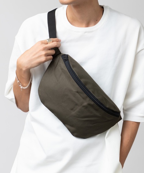 United Athle（ユナイテッドアスレ）の「【United Athle】600D ポリエステル ボディバッグ ヒップバッグ ウェストポーチ 1478（ボディバッグ/ウエストポーチ・メンズ・オリーブ/ブラック/ネイビー/ヘザーチャコール・FREE）」の19枚目の写真