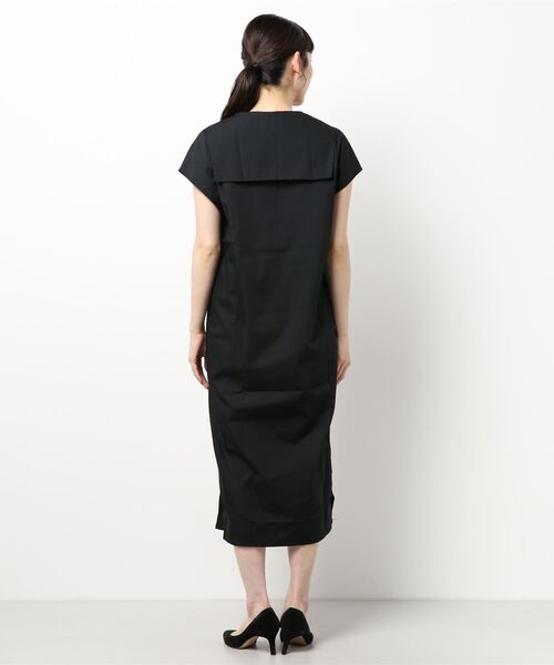 RASVOA(ラスボア)の「ケープカラーロングシャツワンピース(シャツワンピース・レディース・ブラック/オフホワイト・FREE)」の4枚目の写真