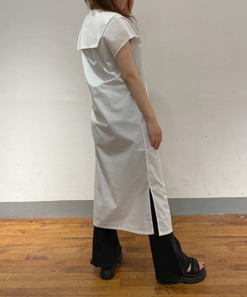 RASVOA(ラスボア)の「ケープカラーロングシャツワンピース(シャツワンピース・レディース・ブラック/オフホワイト・FREE)」の8枚目の写真