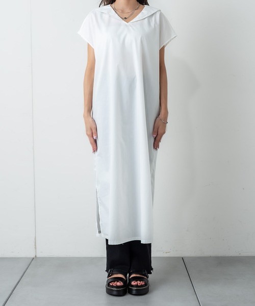 RASVOA(ラスボア)の「ケープカラーロングシャツワンピース(シャツワンピース・レディース・ブラック/オフホワイト・FREE)」の21枚目の写真