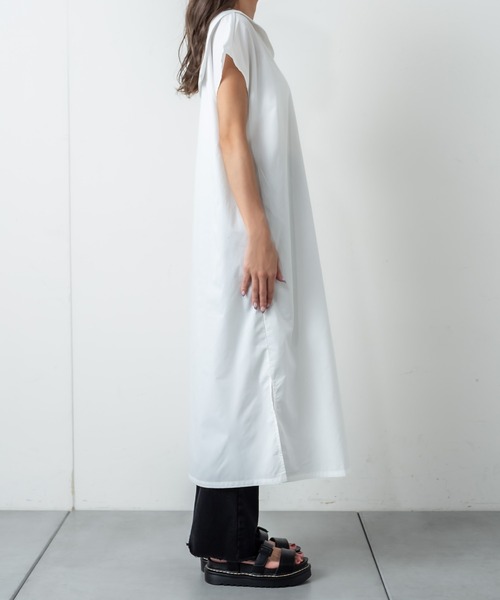 RASVOA(ラスボア)の「ケープカラーロングシャツワンピース(シャツワンピース・レディース・ブラック/オフホワイト・FREE)」の22枚目の写真
