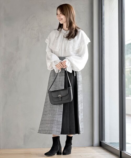 rps（アールピーエス）の「ケープ衿キャンディー袖ブラウス（シャツ/ブラウス・レディース・オフホワイト/サックスブルー/グレイッシュブルー/ブラック/ミント/ピンクベージュ/ボルドー/モカ/グレイッシュベージュ/パープル/チャコールグレー/ライトグレー・M/フリー）」の17枚目の写真