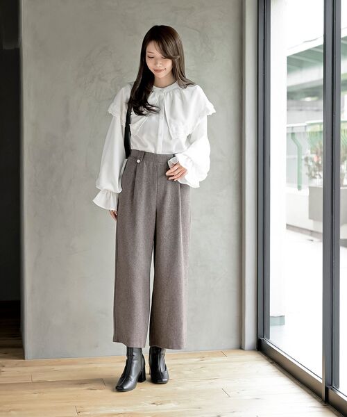 rps（アールピーエス）の「ケープ衿キャンディー袖ブラウス（シャツ/ブラウス・レディース・オフホワイト/サックスブルー/グレイッシュブルー/ブラック/ミント/ピンクベージュ/ボルドー/モカ/グレイッシュベージュ/パープル/チャコールグレー/ライトグレー・M/フリー）」の17枚目の写真