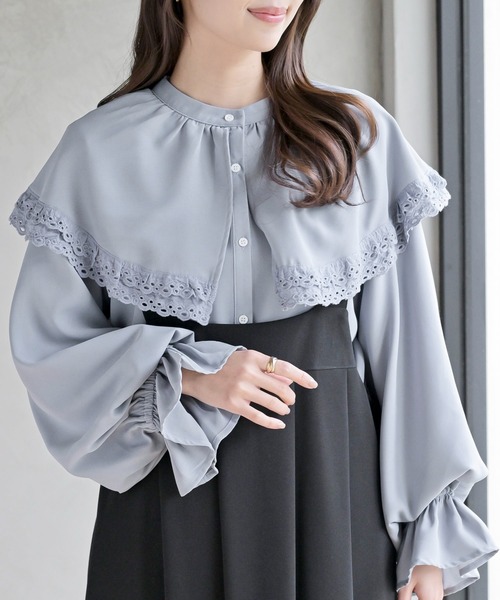 rps（アールピーエス）の「ケープ衿キャンディー袖ブラウス（シャツ/ブラウス・レディース・オフホワイト/サックスブルー/グレイッシュブルー/ブラック/ミント/ピンクベージュ/ボルドー/モカ/グレイッシュベージュ/パープル/チャコールグレー/ライトグレー・M/フリー）」の8枚目の写真