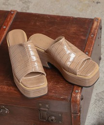 KOBE LETTUCE | スクエアトゥプラットフォーム厚底サボサンダル(サンダル)