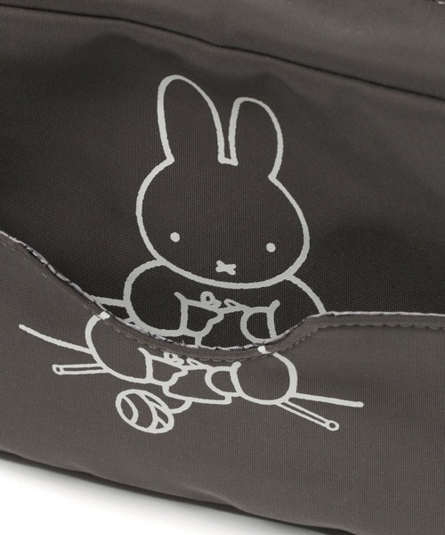 studio CLIP（スタディオクリップ）の「チャームインショルダーバッグ〔Dick Brunaコラボ〕（ショルダーバッグ・レディース・ブラック/ベージュ・FREE）」の22枚目の写真