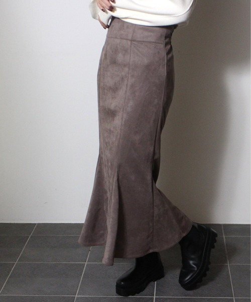 NOMAE（ノーマエ）の「スエードポンチマーメイドスカート（スカート・レディース・ブラック/ベージュ/ライトブラウン/グレー/ホワイト/ライトブルー・FREE）」の5枚目の写真