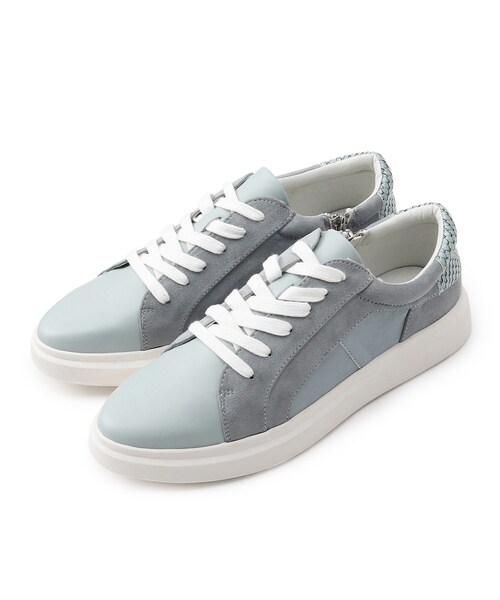 INDIVI(インディヴィ)の「◆【otonaMUSE 1月号掲載商品】バイカラーZIPスニーカー(スニーカー・レディース・ホワイト/ブラック/ブルー・35/45/25)」の1枚目の写真