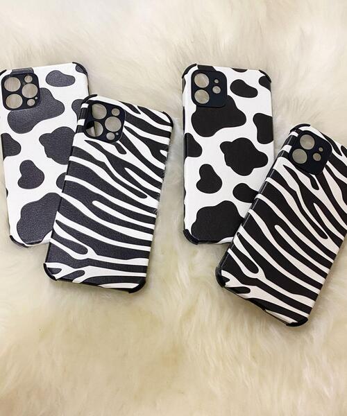 INGNI(イング)の「アニマル柄スマホケース(スマホケース/カバー・レディース・ホワイト×ブラック/ホワイト系その他6/ブラック/ブラック系その他・ONE SIZE)」の15枚目の写真