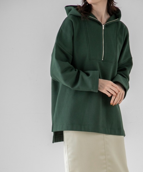 yuw（ユウ）の「ZIPUP PONCHO　239258（スウェット・レディース・ブラック/ベージュ/グリーン・FREE）」の3枚目の写真