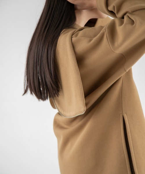 yuw（ユウ）の「ZIPUP PONCHO　239258（スウェット・レディース・ブラック/ベージュ/グリーン・FREE）」の5枚目の写真