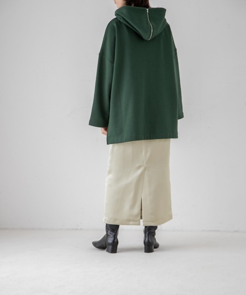 yuw（ユウ）の「ZIPUP PONCHO　239258（スウェット・レディース・ブラック/ベージュ/グリーン・FREE）」の9枚目の写真