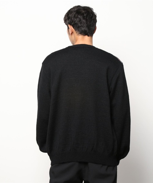ANREALAGE(アンリアレイジ)の「ANREALAGE GRAVITY ARGYLE CARDIGAN(ニット/セーター・メンズ・ブラック・48)」の2枚目の写真