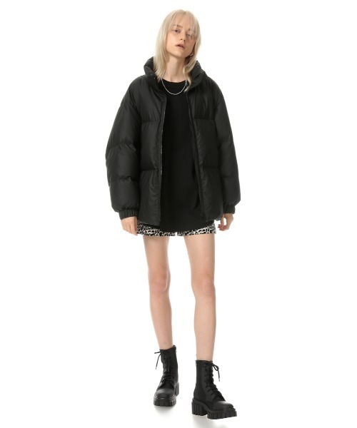 SLY（スライ）の「ROUND HEM CUT TOPS ラウンドヘムカット トップス（Tシャツ/カットソー・レディース・ブラック/オフホワイト/ピンク/ブラック系その他2・FREE）」の8枚目の写真