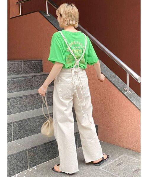 Ungrid（アングリッド）の「ショルダーストラップカットオフデニム（デニムパンツ・レディース・アイボリー/ブルー・24inch/25inch/26inch）」の17枚目の写真