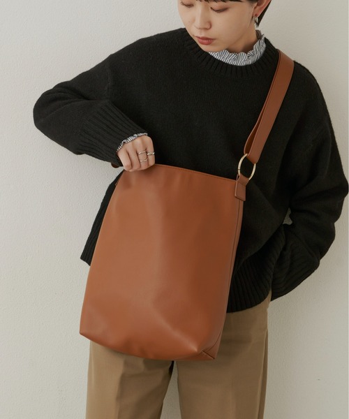 Aunt Marie's（アントマリーズ）の「シンプルリングワンハンドルショルダーバッグ / トートバッグ（トートバッグ・レディース・ブラウン/アイボリー/ブラック/ベージュ・FREE）」の3枚目の写真