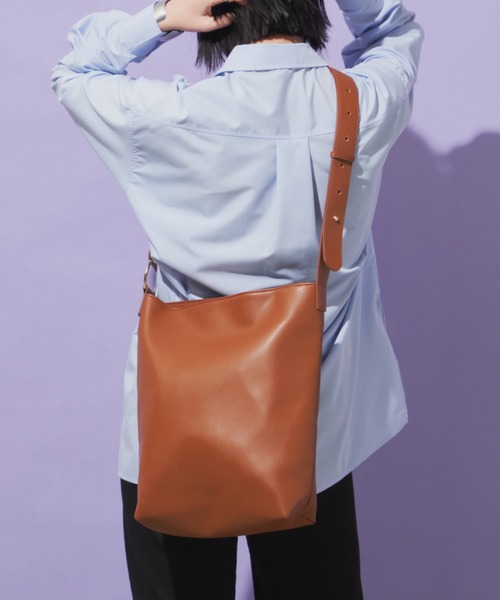 Aunt Marie's（アントマリーズ）の「シンプルリングワンハンドルショルダーバッグ / トートバッグ（トートバッグ・レディース・ブラウン/アイボリー/ブラック/ベージュ・FREE）」の21枚目の写真