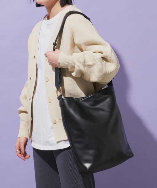 Aunt Marie's（アントマリーズ）の「シンプルリングワンハンドルショルダーバッグ / トートバッグ（トートバッグ・レディース・ブラウン/アイボリー/ブラック/ベージュ・FREE）」の6枚目の写真