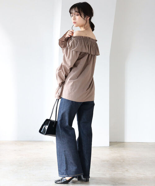 BeAMS DOT（ビームスドット）の「【WEB限定】BeAMS DOT / 2way ボリューム フリル襟ブラウス（シャツ/ブラウス・レディース・ホワイト/ブルー系その他/ブラウン系その他4・FREE）」の16枚目の写真