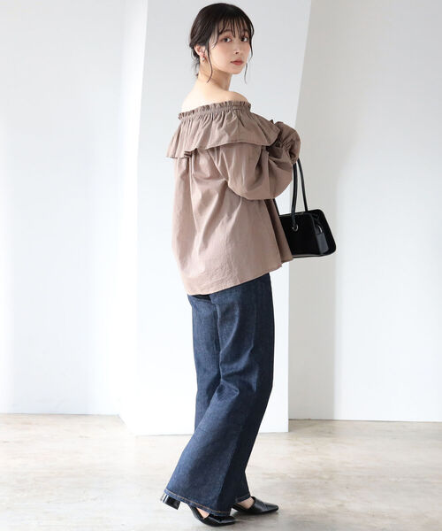 BeAMS DOT（ビームスドット）の「【WEB限定】BeAMS DOT / 2way ボリューム フリル襟ブラウス（シャツ/ブラウス・レディース・ホワイト/ブルー系その他/ブラウン系その他4・FREE）」の17枚目の写真