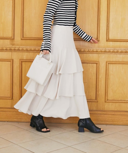 archives（アルシーヴ）の「ティアードフリルスカート（スカート
