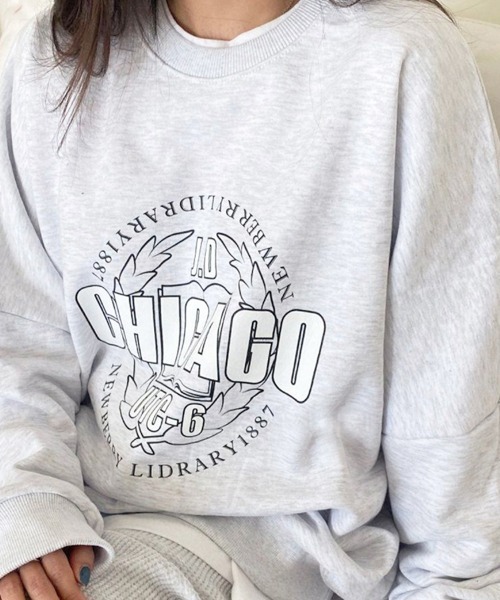 Dalfwin（ダールフィン）の「2022 S/S 春夏 韓国スウェット CHICAGOプリントスウェット トレーナー（スウェット・レディース・クリーム/グレー系その他/ライトブルー・FREE）」の5枚目の写真
