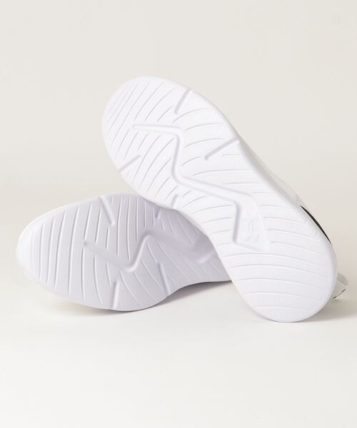 UNDER ARMOUR(アンダーアーマー)の「【別注】アンダーアーマー UA Essential 限定コラボ(スニーカー・メンズ・ホワイト×ブラック・25.5cm/26.5cm/27.5cm/25.0cm/26.0cm/27.0cm/28.0cm)」の2枚目の写真
