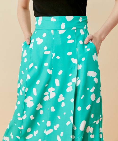 INella（イネラ）の「【INella/イネラ】クラフトドットプリントスカート（スカート・レディース・ブルー/グリーン・1/2）」の20枚目の写真