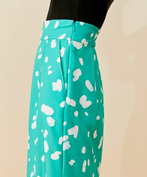INella（イネラ）の「【INella/イネラ】クラフトドットプリントスカート（スカート・レディース・ブルー/グリーン・1/2）」の19枚目の写真