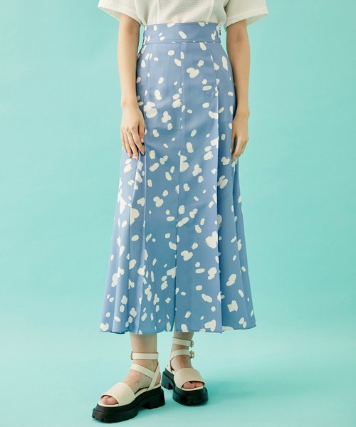 INella（イネラ）の「【INella/イネラ】クラフトドットプリントスカート（スカート・レディース・ブルー/グリーン・1/2）」の14枚目の写真