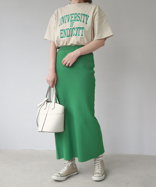 c.u.l(シーユーエル)の「天竺カレッジロゴTシャツ culwd22ss012(Tシャツ/カットソー・レディース・ライトベージュ/ホワイト×ブルー・FREE)」の10枚目の写真