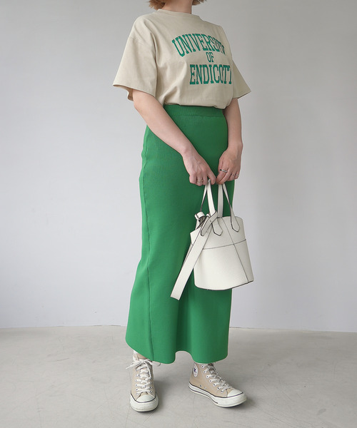 c.u.l(シーユーエル)の「天竺カレッジロゴTシャツ culwd22ss012(Tシャツ/カットソー・レディース・ライトベージュ/ホワイト×ブルー・FREE)」の11枚目の写真
