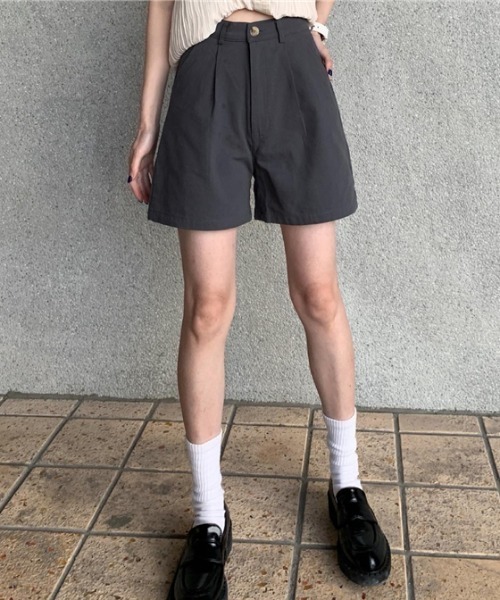 MANGROVE(マングローブ)の「ハイウエストカラーショートパンツ(その他パンツ・レディース・パープル/グレー/ホワイト/イエロー/ブラック/グリーン・LARGE/MEDIUM)」の11枚目の写真