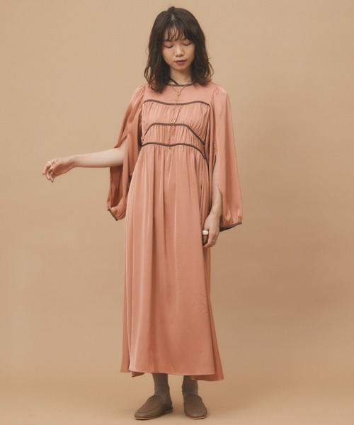 moi tytto（モイテュット）の「オープンスリーブワンピース（ワンピース・レディース・ブラウン/ベージュ/オレンジ・FREE）」の3枚目の写真