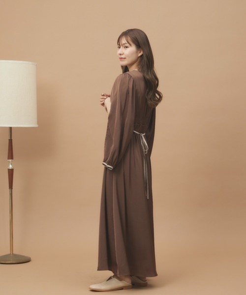 moi tytto（モイテュット）の「オープンスリーブワンピース（ワンピース・レディース・ブラウン/ベージュ/オレンジ・FREE）」の13枚目の写真