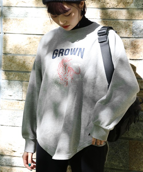 KRIFF MAYER Lady's Collection（クリフメイヤーレディースコレクション）の「ミニ裏毛アメカジBIGチュニック（Tシャツ/カットソー・レディース・チャコール/グレー/カラフル/カーキ/パープル/その他5・MEDIUM/LARGE）」の2枚目の写真