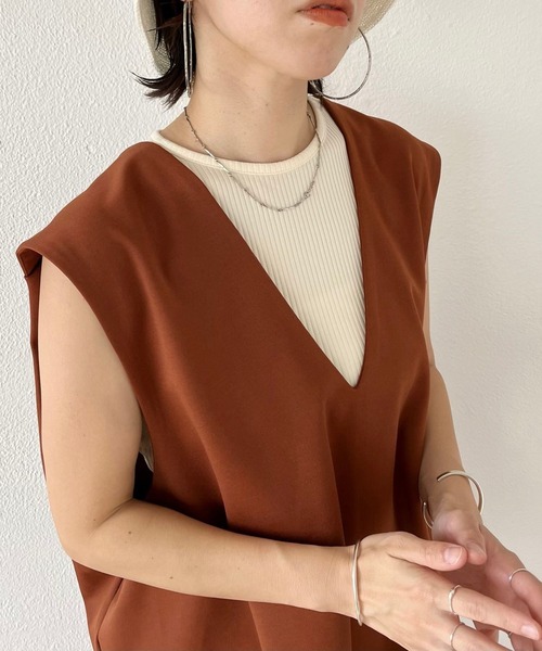 wee9s(ウィークス)の「over size ponte vest / オーバーサイズポンチベスト(ベスト・レディース・ブラック/カーキ/アイボリー/テラコッタ・FREE)」の3枚目の写真