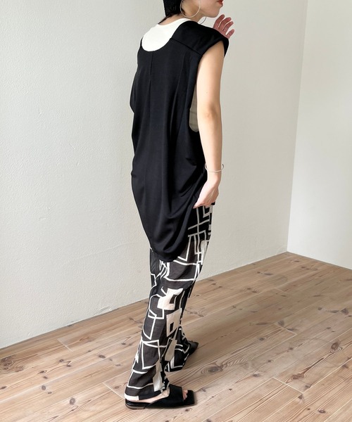 wee9s(ウィークス)の「over size ponte vest / オーバーサイズポンチベスト(ベスト・レディース・ブラック/カーキ/アイボリー/テラコッタ・FREE)」の21枚目の写真