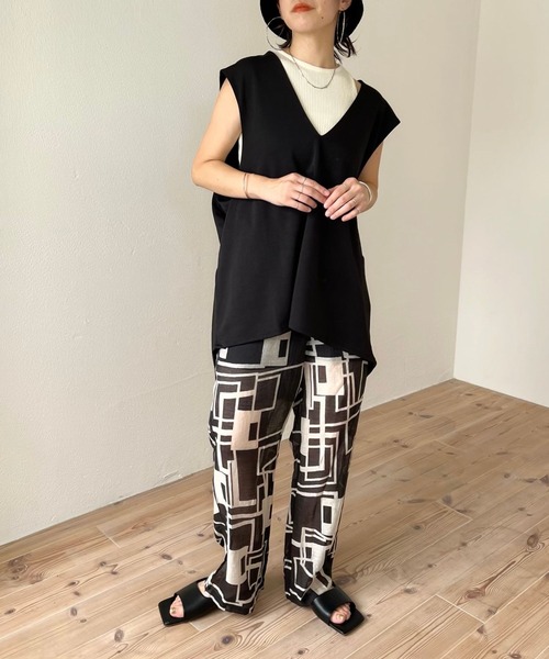 wee9s(ウィークス)の「over size ponte vest / オーバーサイズポンチベスト(ベスト・レディース・ブラック/カーキ/アイボリー/テラコッタ・FREE)」の22枚目の写真