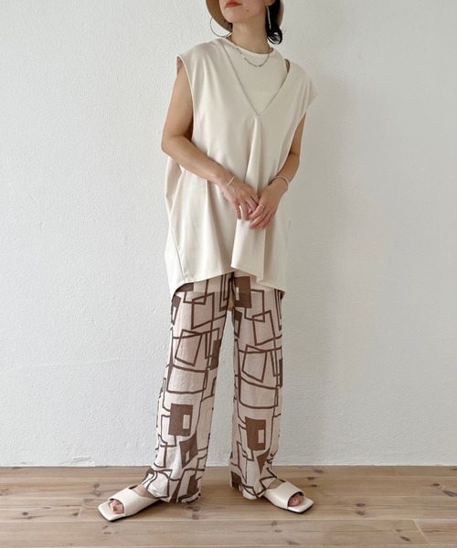 wee9s(ウィークス)の「over size ponte vest / オーバーサイズポンチベスト(ベスト・レディース・ブラック/カーキ/アイボリー/テラコッタ・FREE)」の17枚目の写真