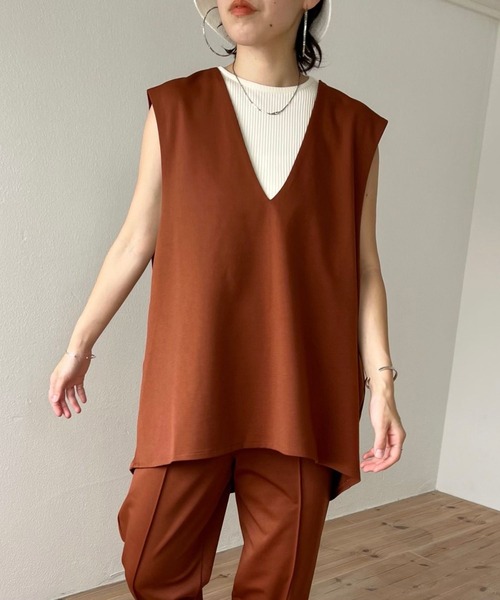 wee9s(ウィークス)の「over size ponte vest / オーバーサイズポンチベスト(ベスト・レディース・ブラック/カーキ/アイボリー/テラコッタ・FREE)」の13枚目の写真