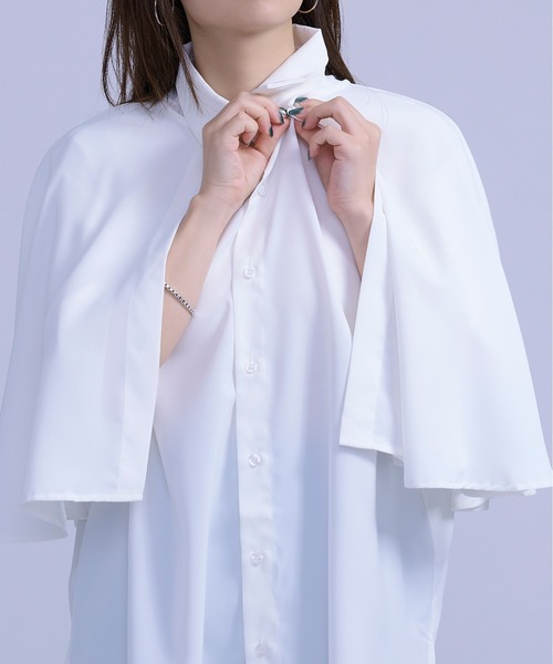Ellno Loset（エルノロゼット）の「2wayケープ付きシャツ（シャツ/ブラウス・メンズ・オフホワイト/ブルーグレー・MEDIUM/LARGE）」の5枚目の写真