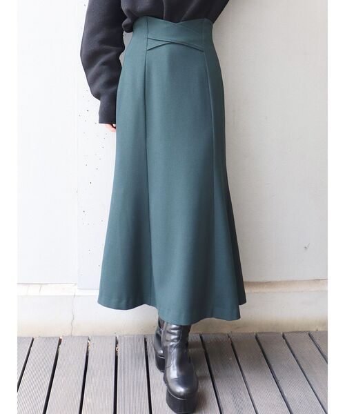 MURUA(ムルーア)の「クロスウエストマーメイドスカート(スカート・レディース・ブラック/グリーン/その他1・1/2)」の2枚目の写真