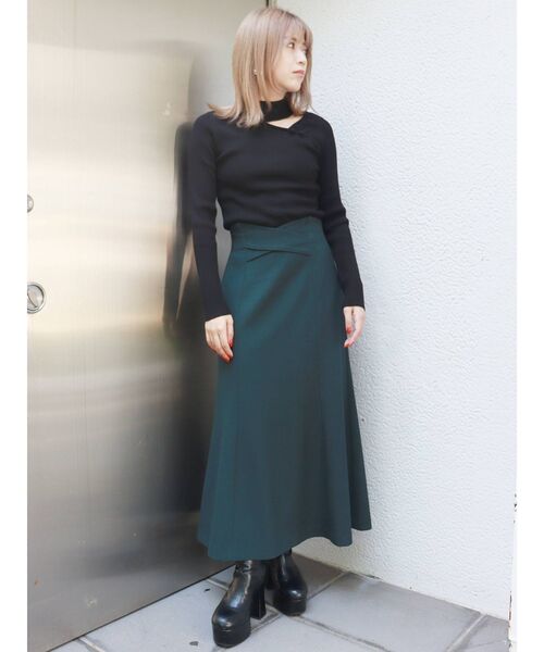 MURUA(ムルーア)の「クロスウエストマーメイドスカート(スカート・レディース・ブラック/グリーン/その他1・1/2)」の11枚目の写真