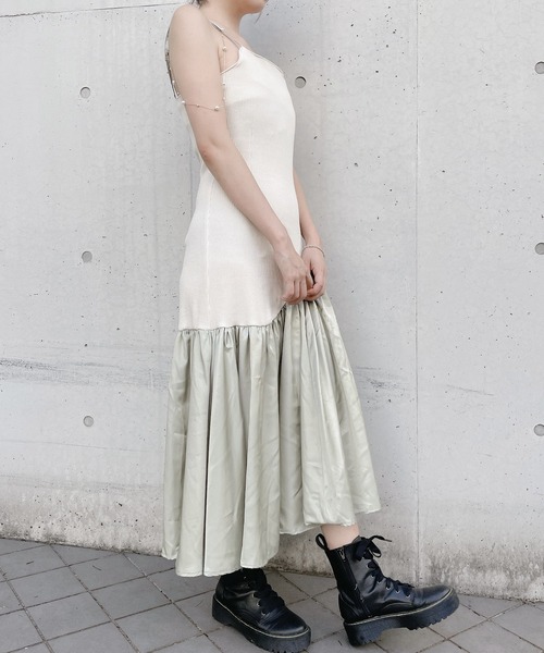 lilLilly（リルリリー）の「アシンメトリーリブキャミドレス（ワンピース・レディース・アイボリー/ブラック/ブルー・FREE）」の4枚目の写真