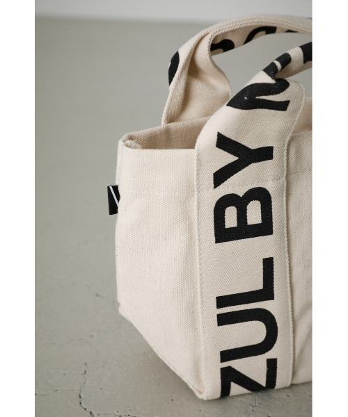 AZUL by moussy（アズールバイマウジー）の「AZUL LOGO CANVAS TOTE BAG/AZULロゴキャンバストートバッグ（ショルダーバッグ・メンズ・ホワイト/カーキ/ブラック・FREE）」の8枚目の写真