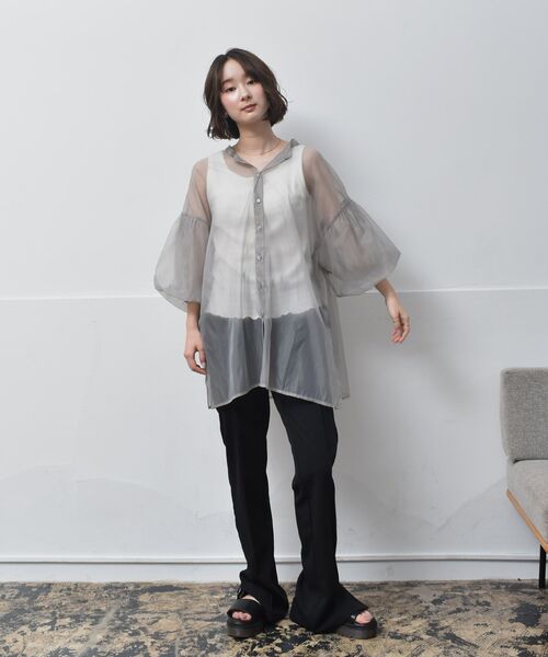 RETRO GIRL（レトロガール）の「袖バルーンオーガンジーBL（シャツ/ブラウス・レディース・ライトグレー/ブラウン/グリーン・FREE）」の5枚目の写真