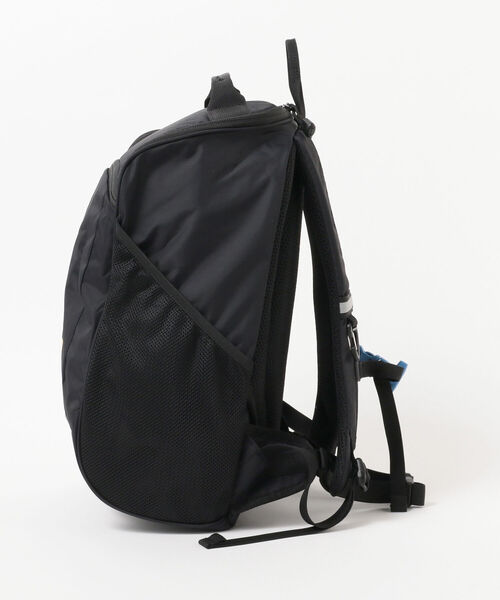 こども ビームス（コドモビームス）の「THE NORTH FACE / レクタング キッズ 22（17L）（バックパック/リュック・キッズ・ブラック/イエロー系その他3/ブルー・ONE SIZE）」の4枚目の写真