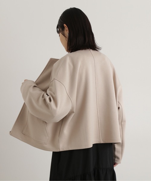 NATURAL BEAUTY BASIC（ナチュラルビューティーベーシック）の「フォルムカットブルゾン（ブルゾン・レディース・ブラック/ベージュ系その他2・SMALL/MEDIUM）」の15枚目の写真